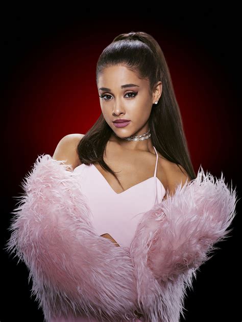 arianagrande chanel 2